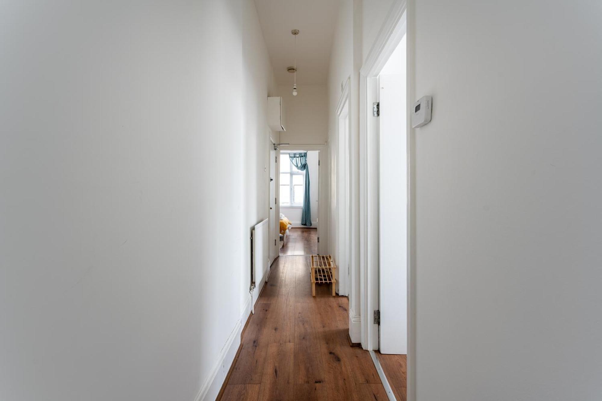 Cozy With Shared Bathroom Homestay